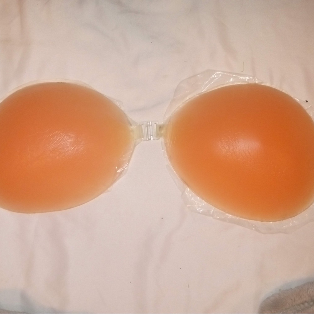 D Cup Strapless Bra Adhesive